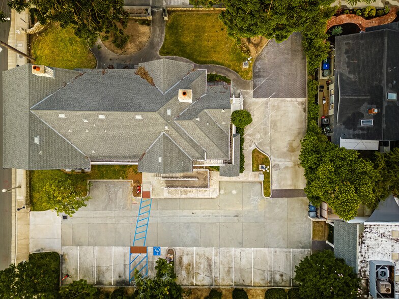 More Photos Of 307 E Chapman Ave, Orange Office For Sale