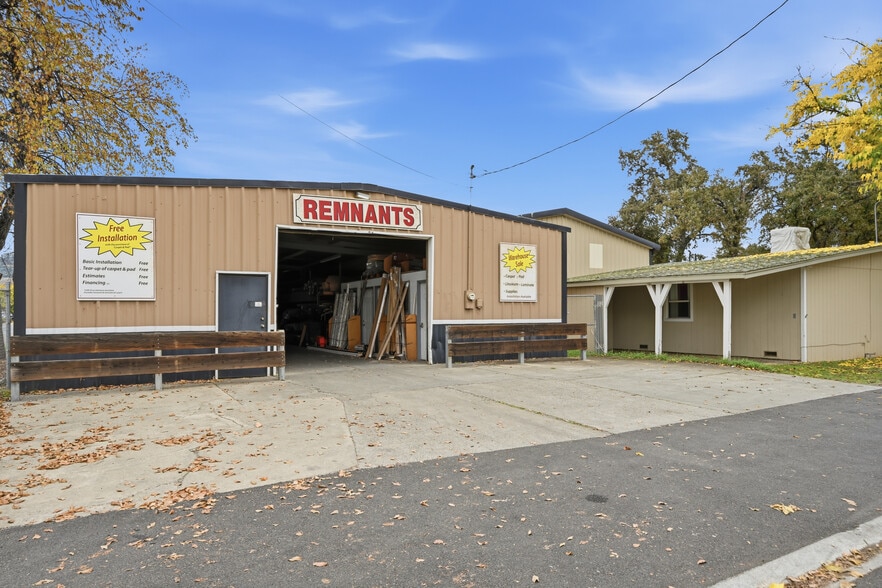 More Photos Of 3511 Redwood St, Clearlake Freestanding For Sale