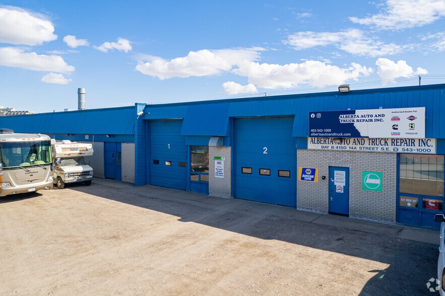 More Photos Of 4150 14A St SE, Calgary Warehouse For Lease