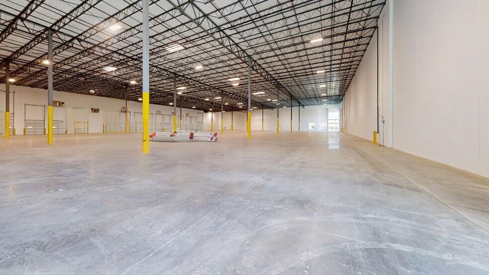 More Photos Of 3210 N Central Expy, McKinney Unknown For Lease