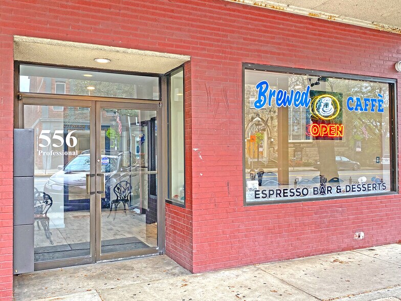 More Photos Of 556 Main St, Stroudsburg Office Residential For Lease