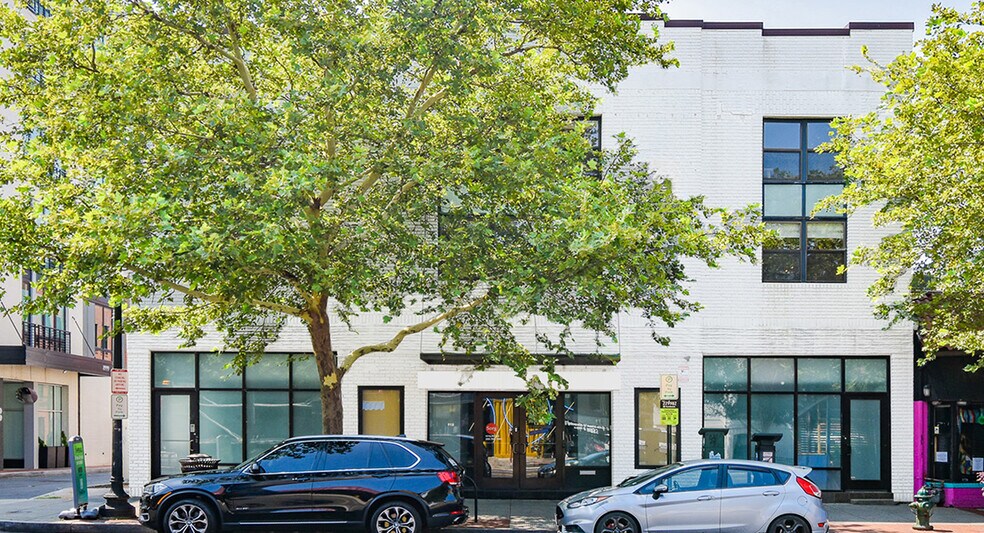 More Photos Of 918-922 U St, Washington Office For Sale