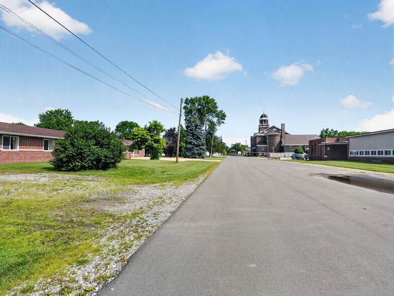More Photos Of 200 S 4th St, Kawkawlin Assisted Living For Sale