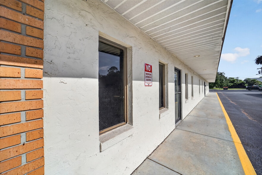 More Photos Of 5195 E Silver Springs Blvd, Silver Springs Freestanding For Sale