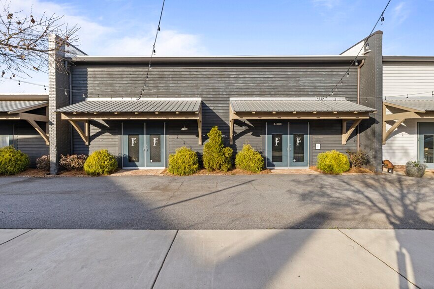 Primary Photo Of 600 S Broad St, Monroe Manufacturing For Lease