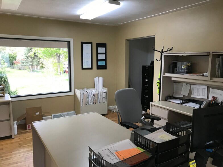 More Photos Of 395 100th St SW, Byron Center Industrial For Sale