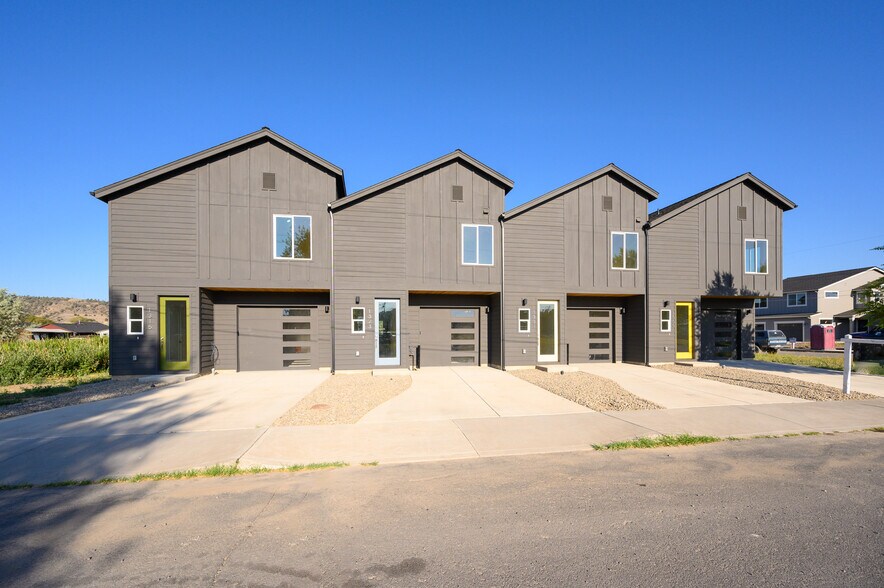 More Photos Of 1315 Pinkard, Prineville Multifamily For Sale