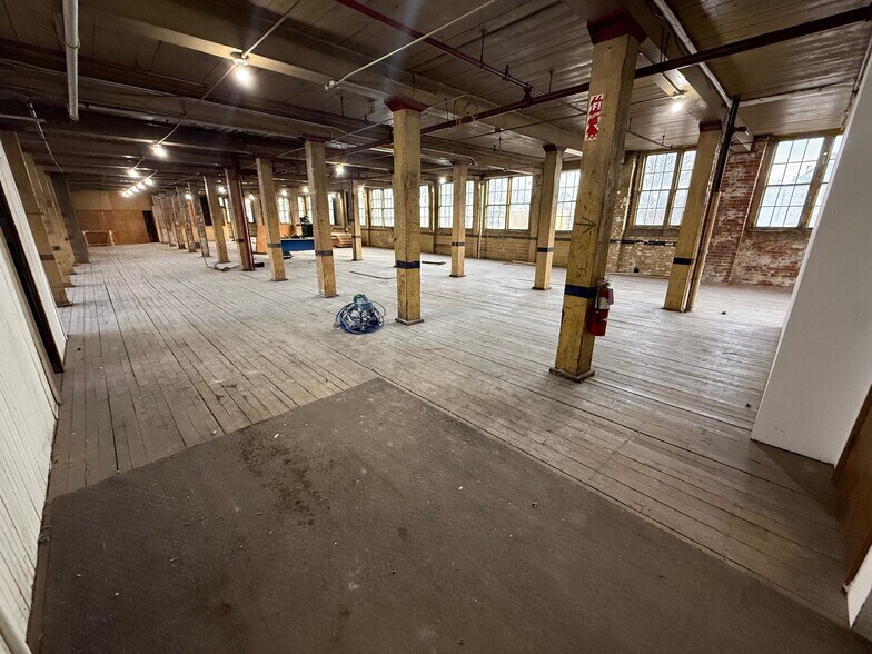 Primary Photo Of 30 Clark St, East Hartford Warehouse For Lease