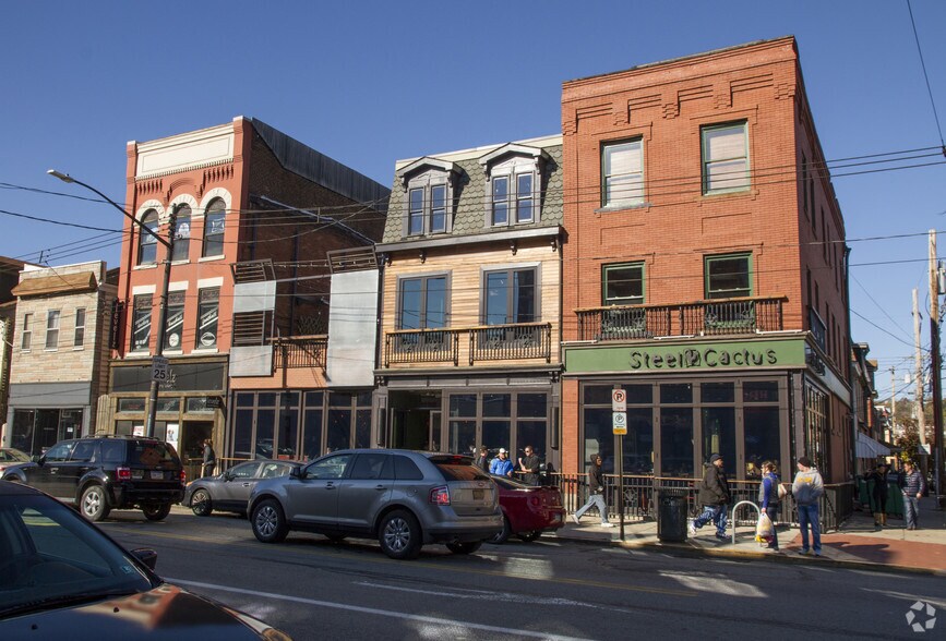 More Photos Of 1831 E Carson St, Pittsburgh Restaurant For Sale