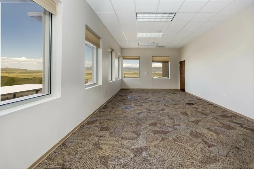 More Photos Of 10000 E University Dr, Prescott Valley Office For Sale