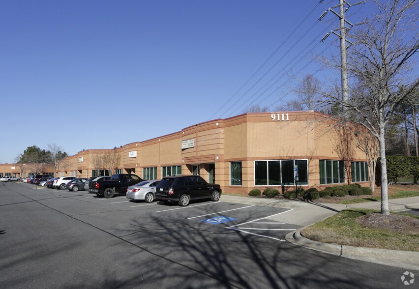 More Photos Of 9111 Monroe Rd, Charlotte Office For Lease