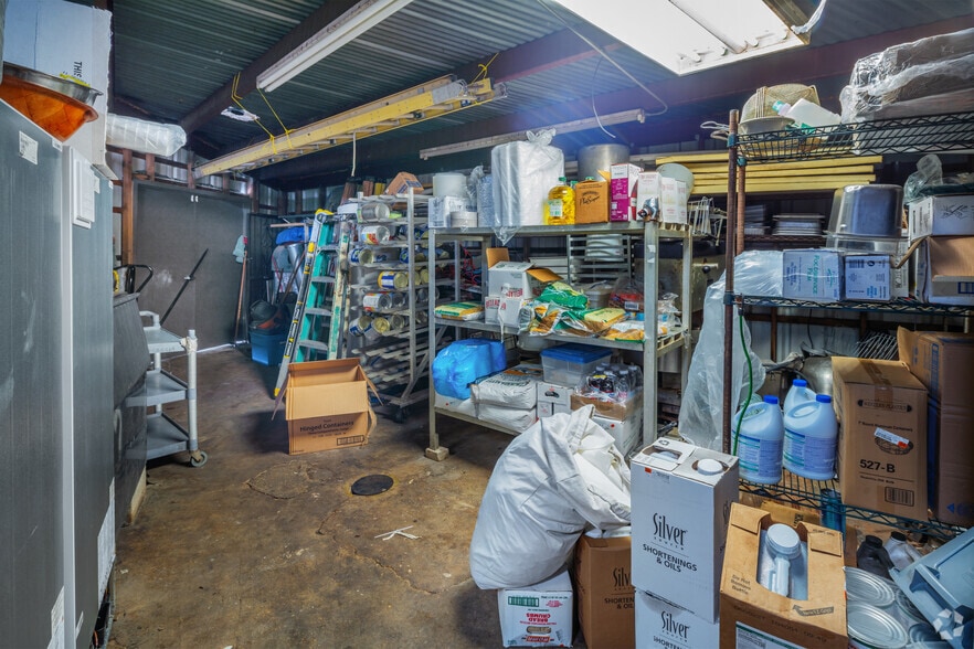 More Photos Of 800 S Alamo St, San Antonio Restaurant For Lease