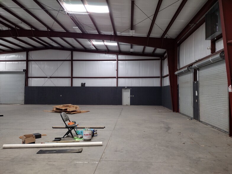 More Photos Of 4211 Jvl Industrial Park Dr, Marietta Warehouse For Lease