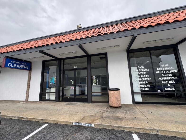 Primary Photo Of 445 S Pacific Coast Hwy, Redondo Beach General Retail For Lease