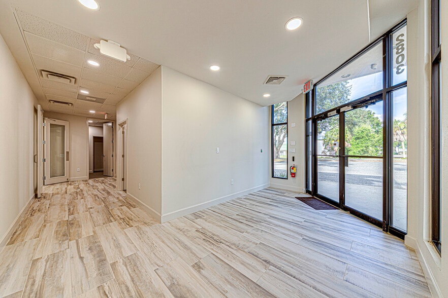 More Photos Of 2803 S Bay St, Eustis Medical For Sale