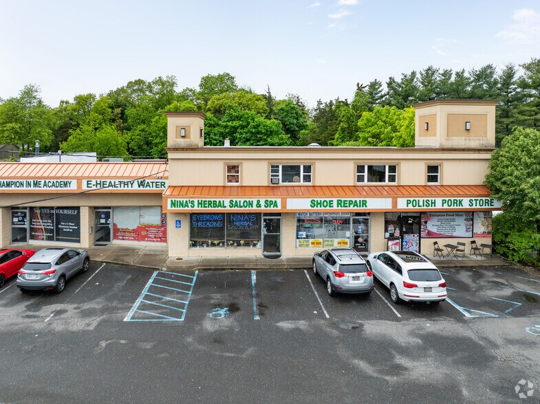 More Photos Of 193-225 Commack Rd, Commack General Retail For Lease