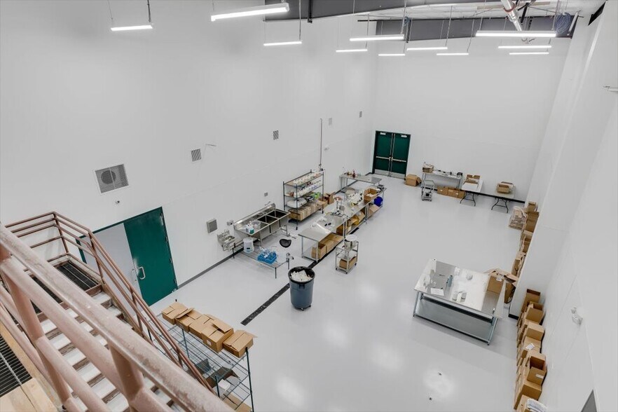 More Photos Of 980 NW Noble Dr, Estacada Food Processing For Lease