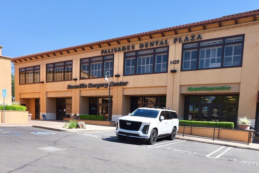 More Photos Of 1420 E Roseville Pky, Roseville Storefront For Lease