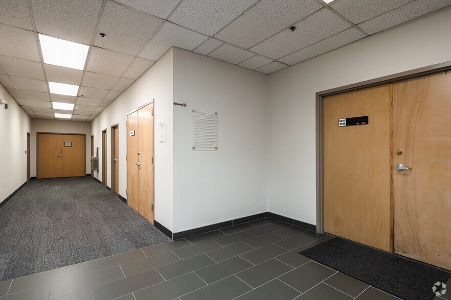 More Photos Of 1800 Roswell Rd, Marietta Serviced Offices For Lease