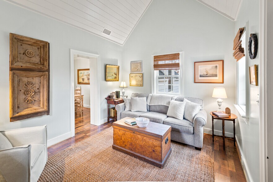 More Photos Of 3500 Sunset Lodge Ct, Charlottesville Hotel For Sale