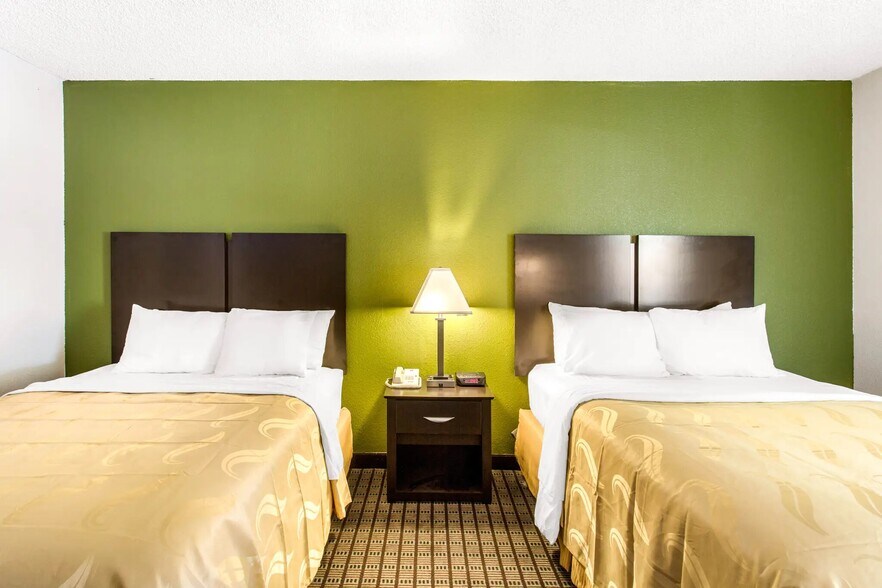 More Photos Of 245 E Wendover Blvd, Wendover Hotel For Sale