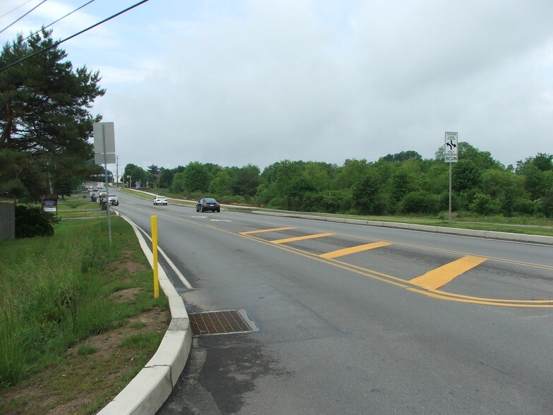 More Photos Of 128 Graham Park Dr, Cranberry Township Freestanding For Lease