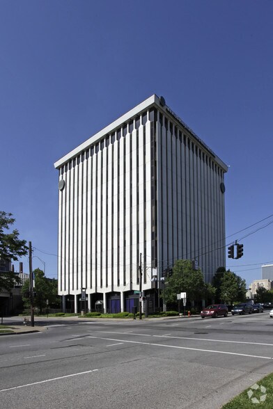 More Photos Of 250 E Liberty St, Louisville Medical For Lease