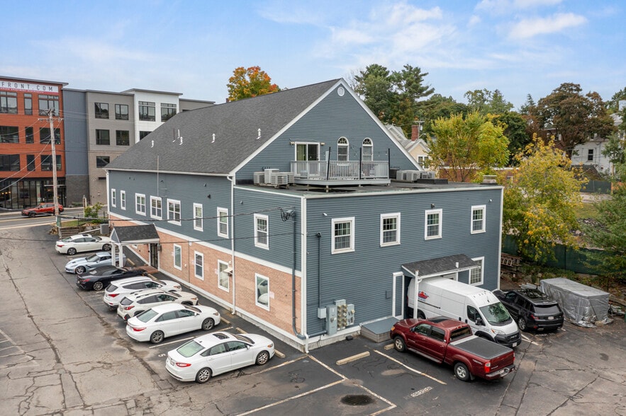 More Photos Of 11 Front St, Weymouth Office For Lease