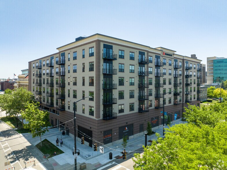 More Photos Of 140 E Monument Ave, Dayton Apartments For Lease