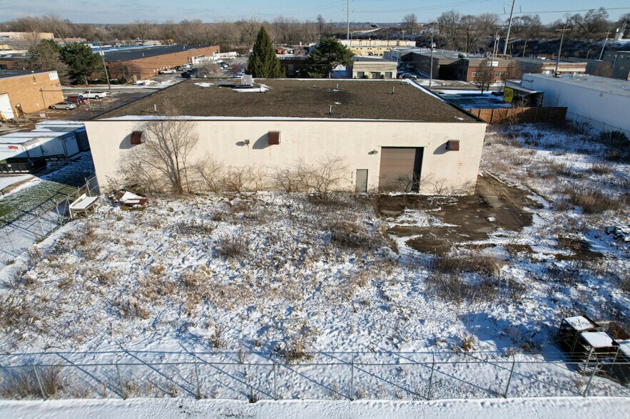 More Photos Of 4878 Van Epps Rd, Brooklyn Heights Manufacturing For Sale