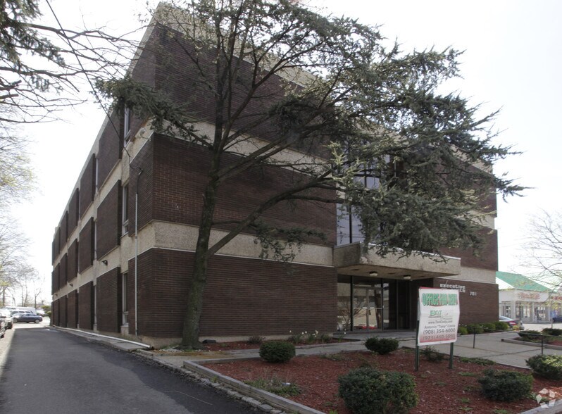 More Photos Of 701 Newark Ave, Elizabeth Office For Lease