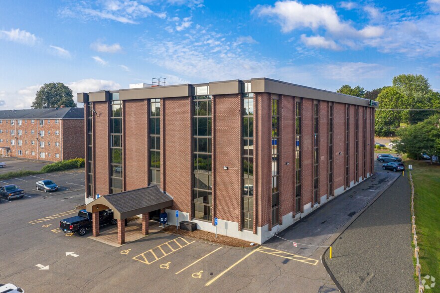 More Photos Of 936 Silas Deane Hwy, Wethersfield Office For Lease