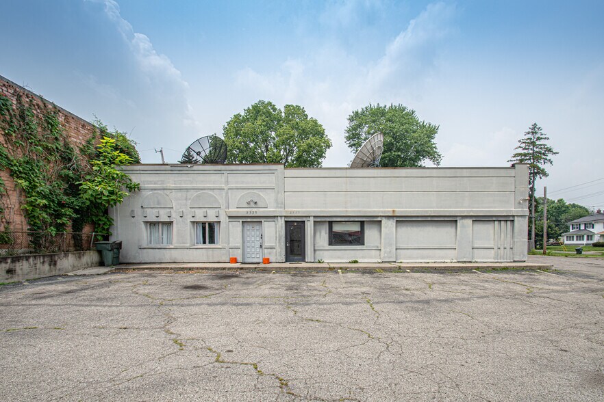 More Photos Of 2333 Catalpa Dr, Dayton Freestanding For Lease