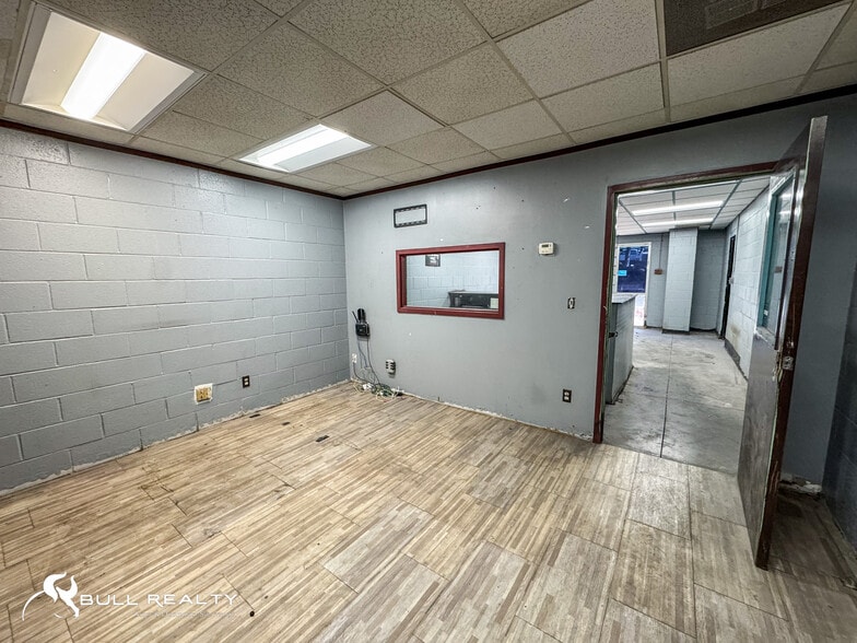 More Photos Of 8108 Highway 85, Riverdale Freestanding For Lease