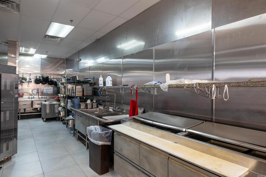 More Photos Of 8624 I 30, Little Rock Restaurant For Sale