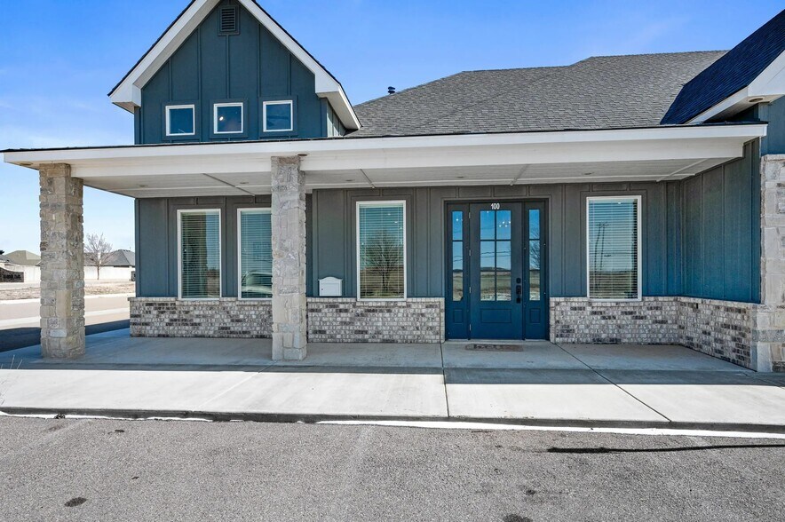 More Photos Of 2100 FM Hwy 2590, Canyon Office For Lease
