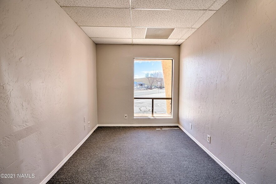 More Photos Of 2724 E Lakin Dr, Flagstaff Office For Lease
