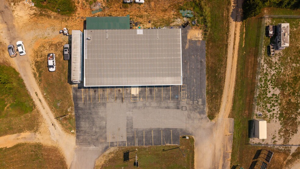 More Photos Of 746 US-63 Hwy, Mammoth Spring General Retail For Sale