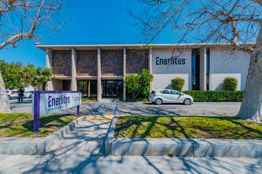 More Photos Of 1781 McGaw Ave, Irvine Warehouse For Lease