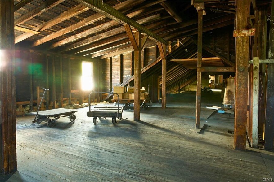 More Photos Of 10295 Storage Ave, North Rose Warehouse For Sale
