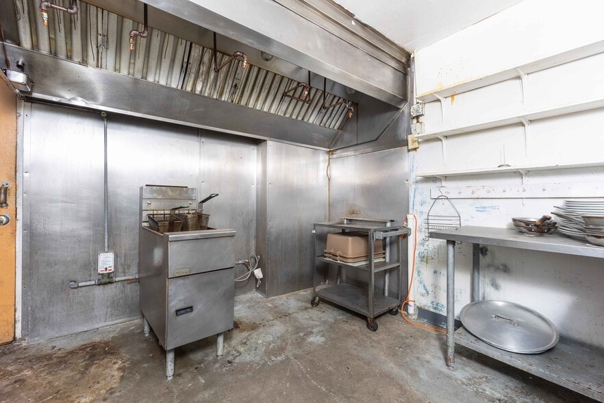 More Photos Of , Live Oak Unknown For Sale