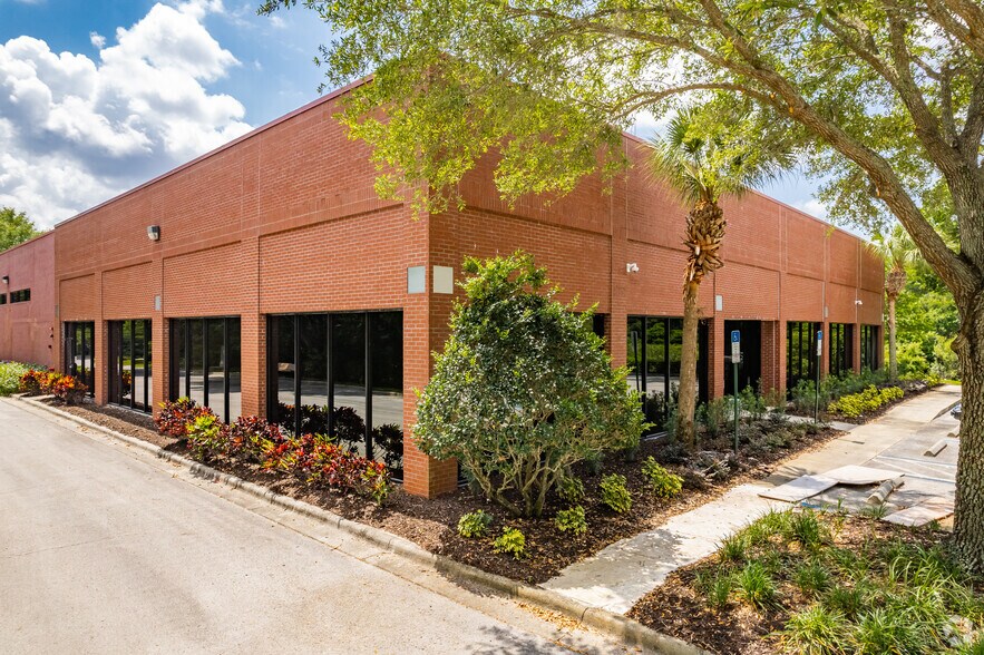 More Photos Of 4502 Woodland Corporate Blvd, Tampa Unknown For Lease