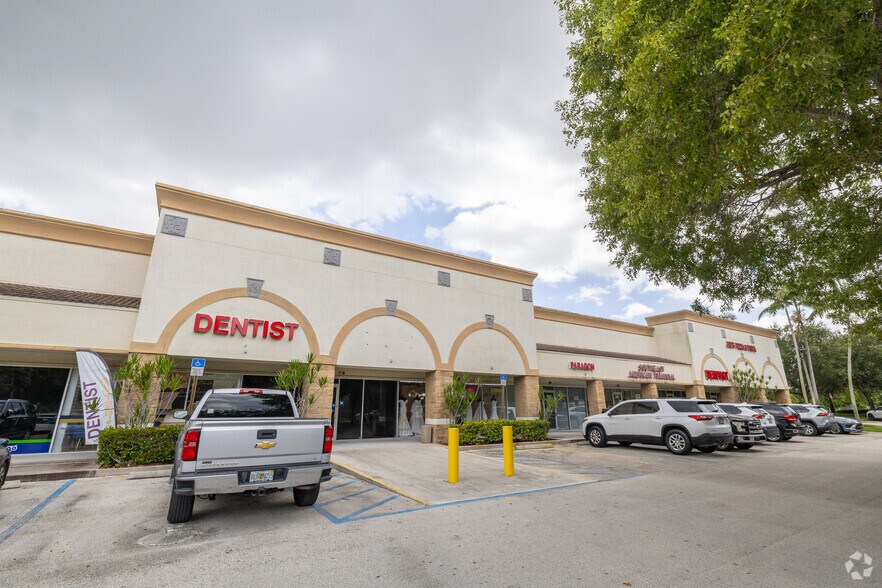 More Photos Of 1741-1759 N University Dr, Pembroke Pines Storefront Retail Office For Sale