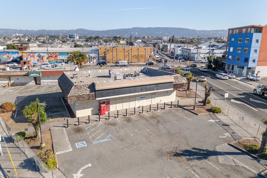 More Photos Of 324 23rd Ave, Oakland Convenience Store For Sale