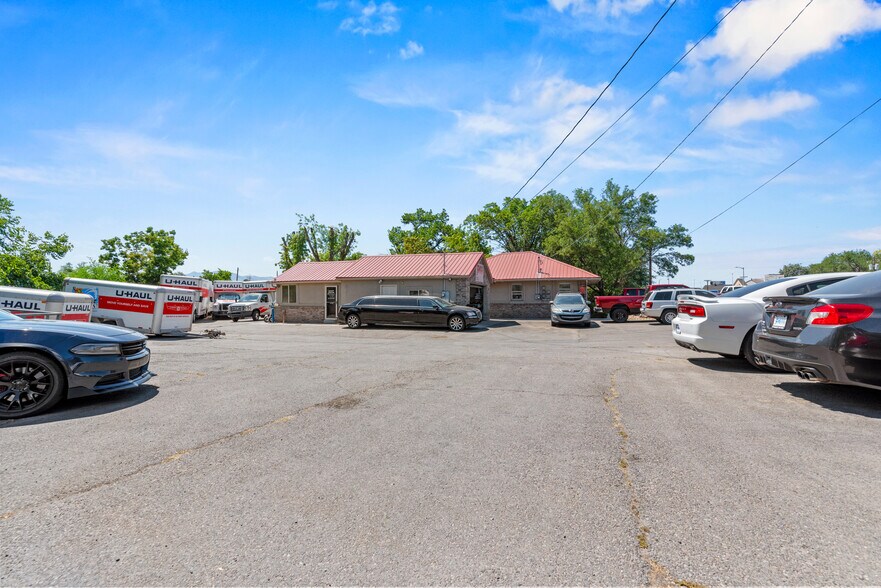 More Photos Of 225 W State St, Lehi Auto Dealership For Sale