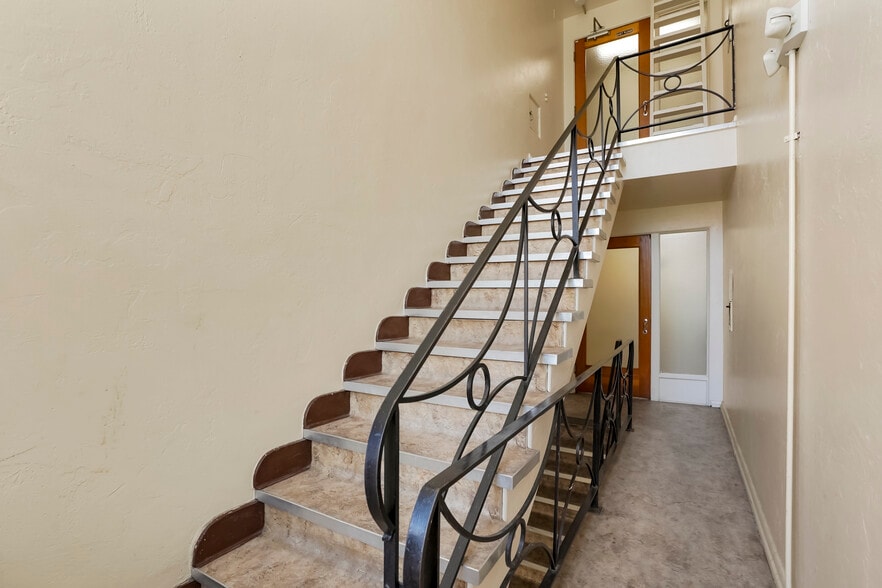 More Photos Of 1550 Pennsylvania St, Denver Apartments For Sale