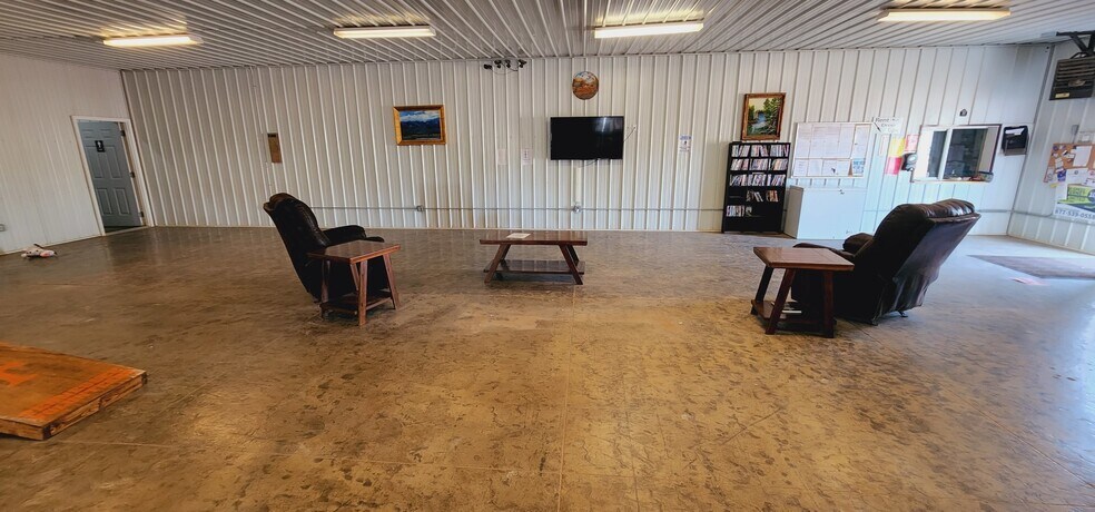 More Photos Of 2052 NW 125th Ave, Watford City Self Storage For Sale