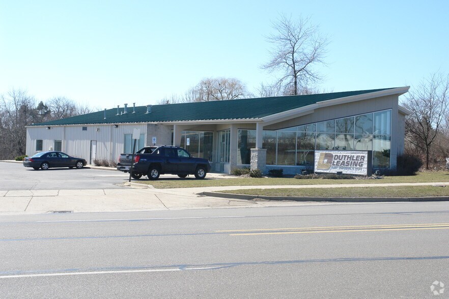 More Photos Of 4060 29th St SE, Kentwood Freestanding For Lease