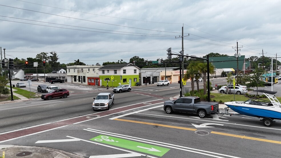 More Photos Of 1320-1322 University Blvd N, Jacksonville Storefront For Sale