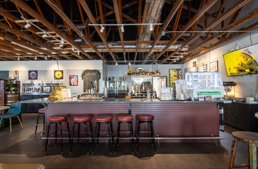 More Photos Of 3100-3142 3rd Ave N, Saint Petersburg Storefront Retail Office For Lease